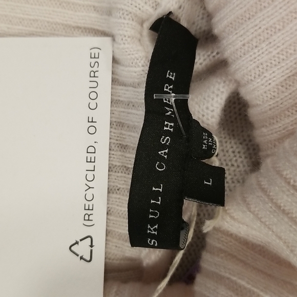 💕SKULL CASHMERE💕 Ski Skull Print Pullover Turtleneck Sweater ~ Off White L NWT - Picture 10 of 12